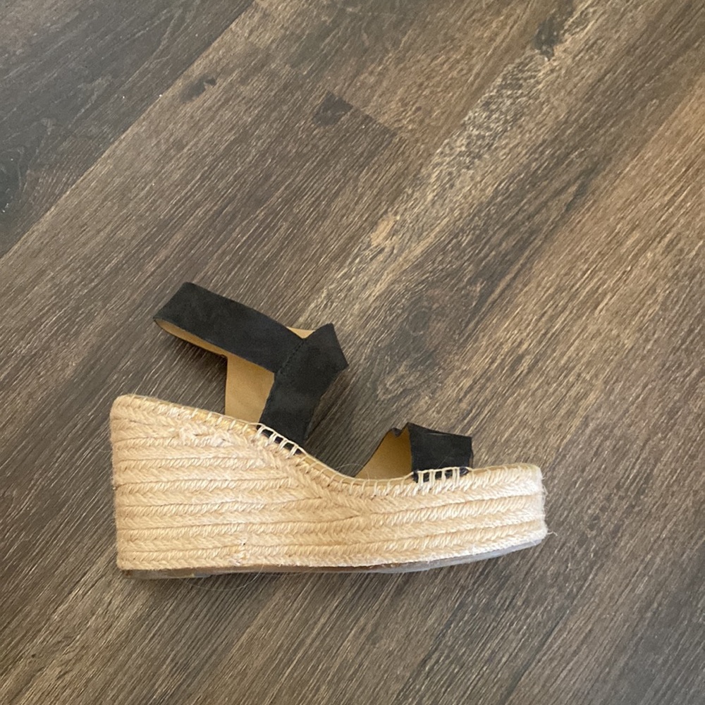 Wedged heals - Picture 3 of 3